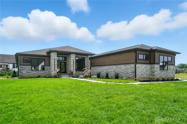 1890 Horseshoe Bend, Dayton, OH 45458