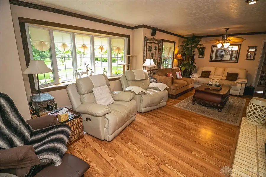 902 N Bickett Road, Xenia, OH 45385 - Image #2