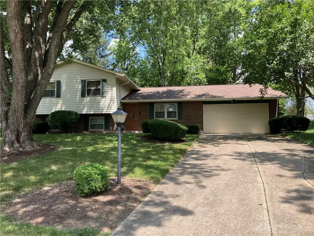 615 Bendwood Way, Beavercreek, OH 45430 - Image #1