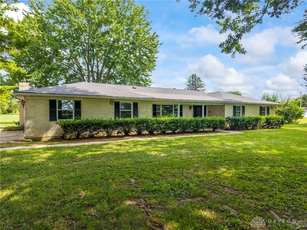 738 S Medway Carlisle Road, New Carlisle, OH 45344 - Image #1