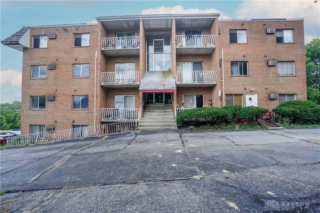 4117 N Bend Road #8, Cincinnati, OH 45211 - Image #1