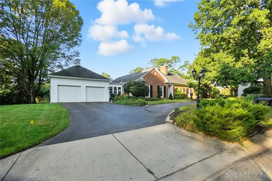 3993 Applewood Lane, Dayton, OH 45429 - Image #2