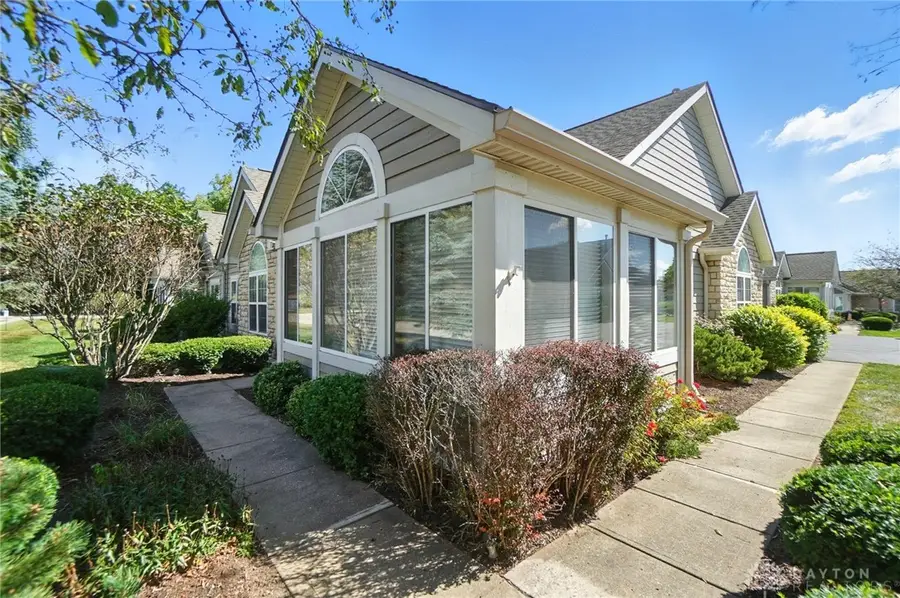 184 Edinburgh Village Drive, Dayton, OH 45458 - Image #2