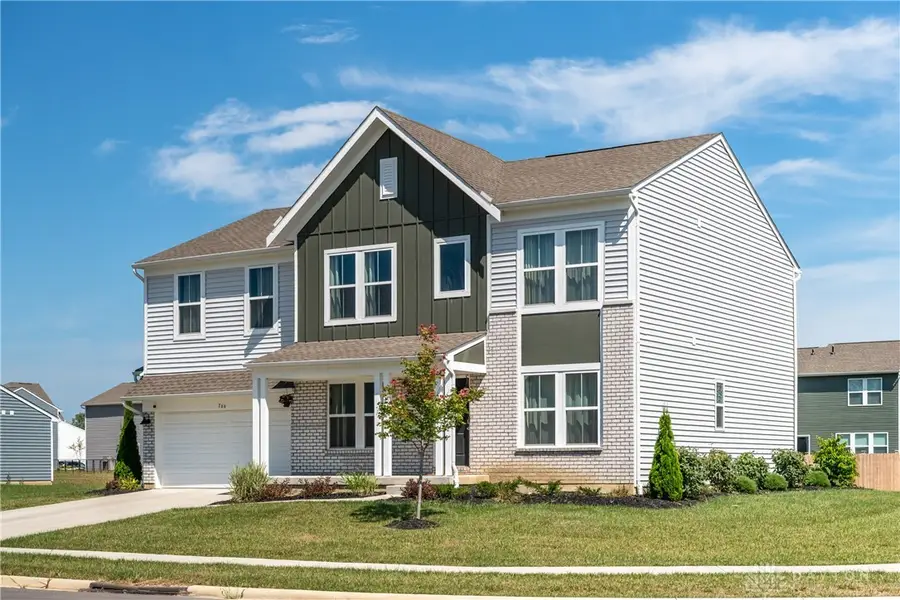 766 Hunters Run Drive, Brookville, OH 45309 - Image #3