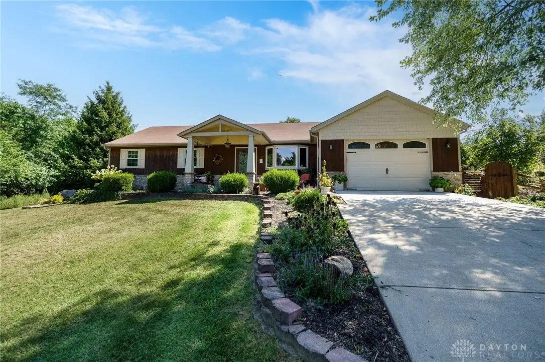 1922 Rebecca Ridge, Hamilton, OH 45013 - Image #1