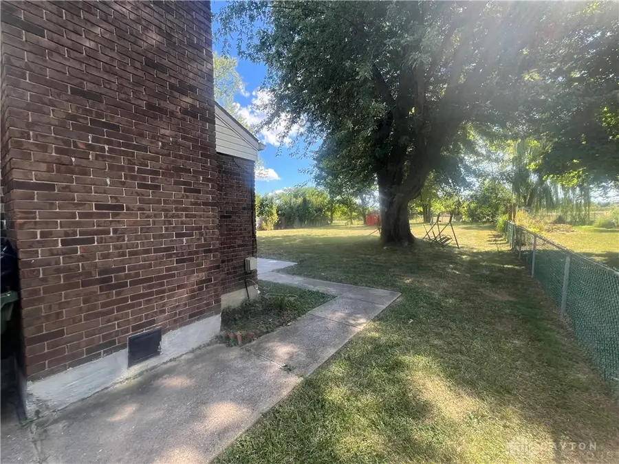 6200 Weybridge Drive, Dayton, OH 45426 - Image #3