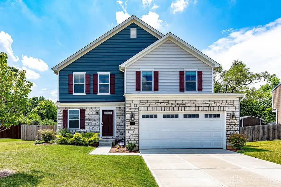 1221 Waterbury Drive, Franklin, OH 45005 - #2