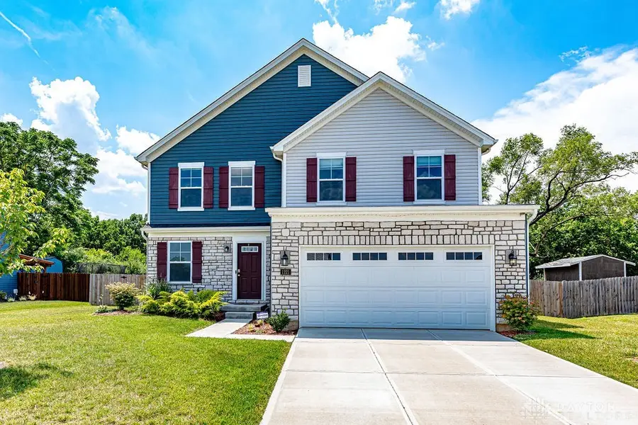 1221 Waterbury Drive, Franklin, OH 45005 - #3