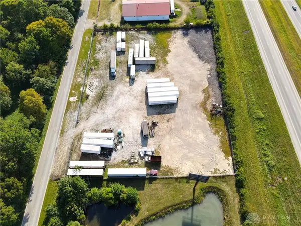 5520 Old Lower Valley Pk, Bethel Twp, OH 45506