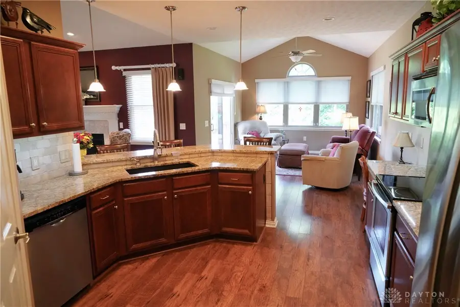 827 Foxfire Trail, Vandalia, OH 45377 - Image #2