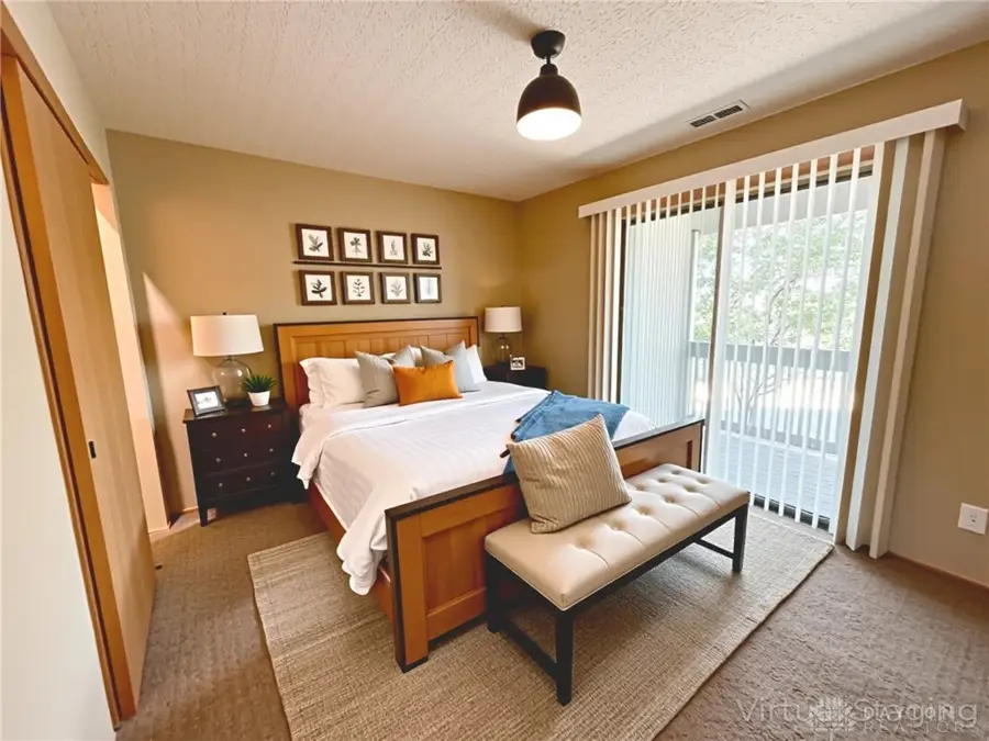 2744 Greystone Drive #E, Columbus, OH 43220 - Image #3