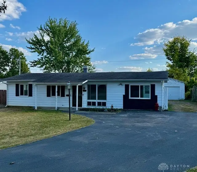 1689 Dale Ridge Road, New Carlisle, OH 45344 - Image #1