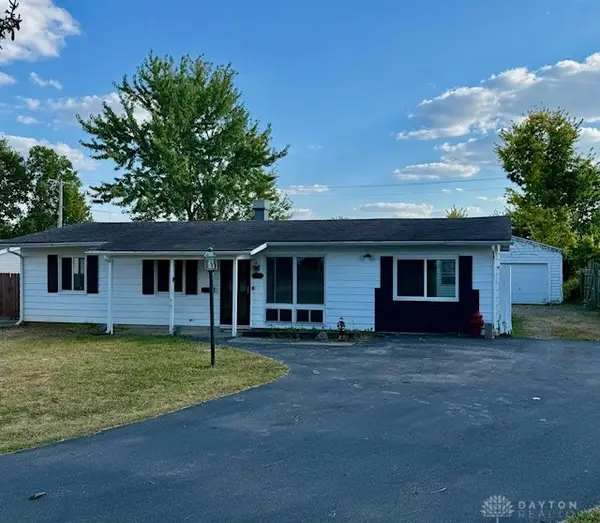 1689 Dale Ridge Road, New Carlisle, OH 45344