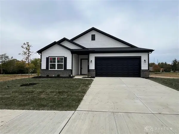 114 Evergreen Way, Brookville, OH 45309