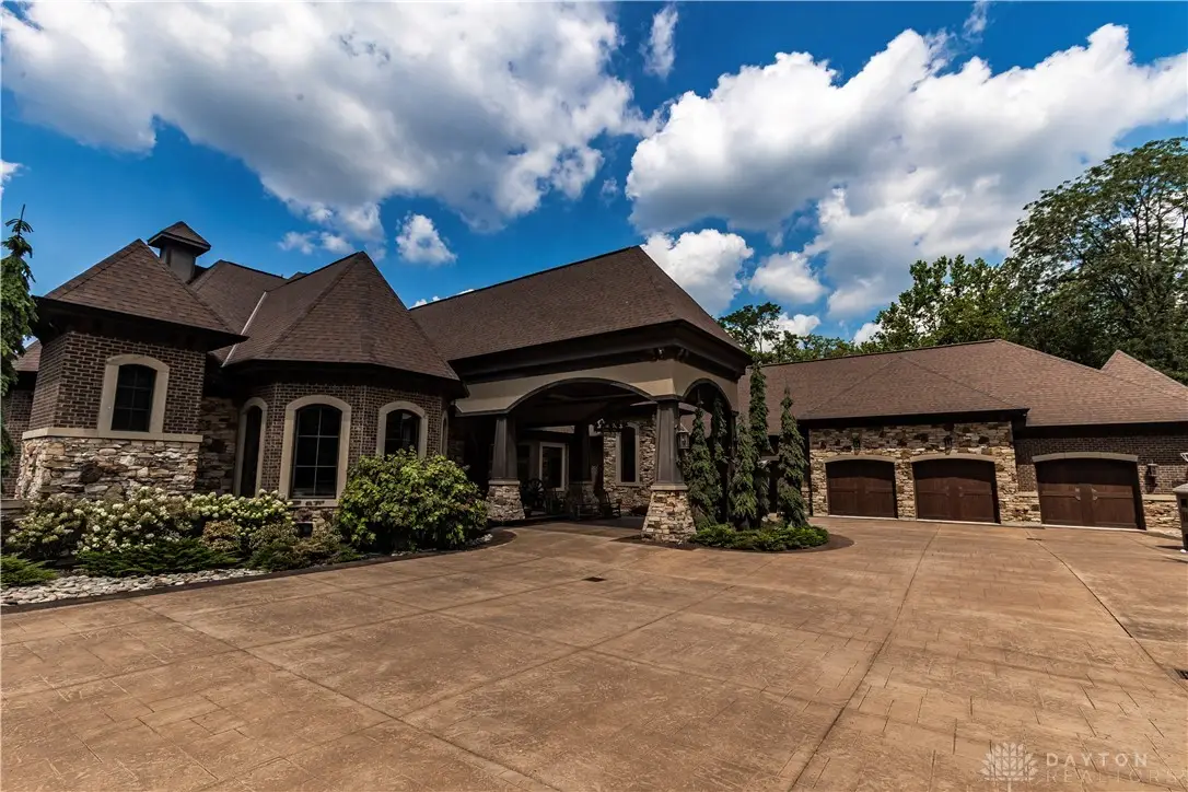 8234 Voltaire Court, Waynesville, OH 45068 - Image #1