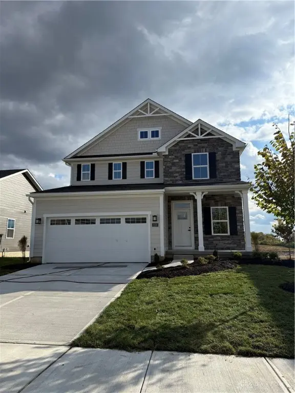 1230 Deer Valley Drive, Miamisburg, OH 45342