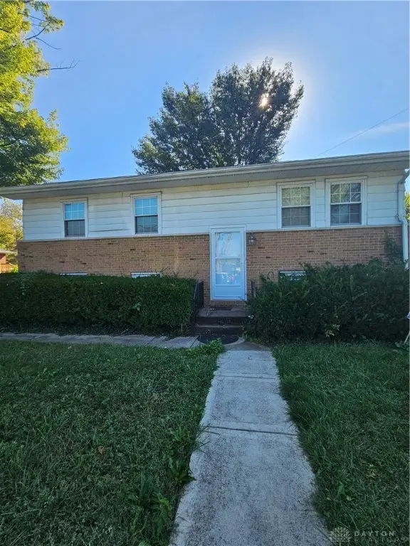 1930 Brandt Pike, Dayton, OH 45404