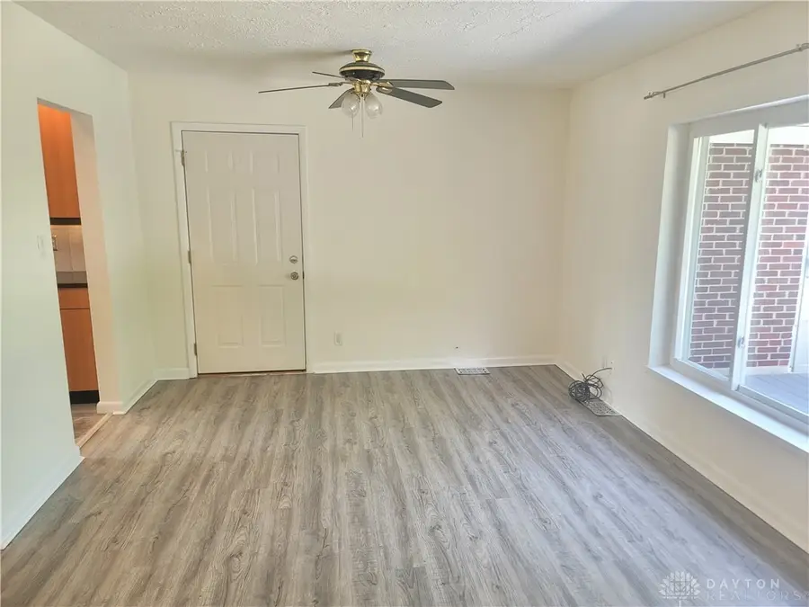 645 Brookfield Road, Dayton, OH 45429 - Image #3