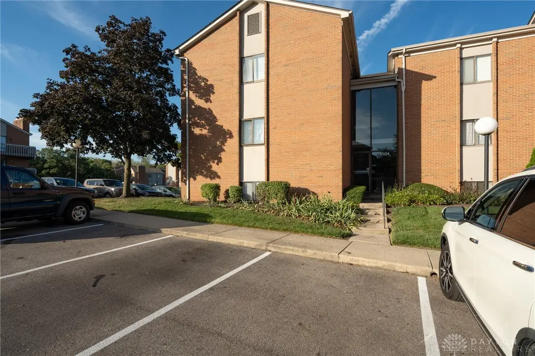 1104 Arrowhead Crossing #B, West Carrollton, OH 45449 - Image #1