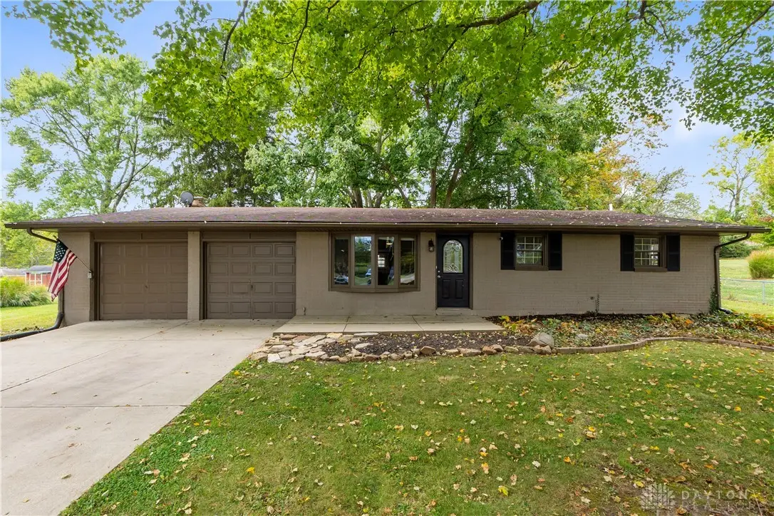 3930 Beechwood Drive, Bellbrook, OH 45305 - Image #1