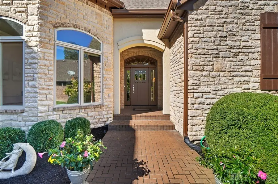 985 Gardenwood Place, Centerville, OH 45458 - Image #3