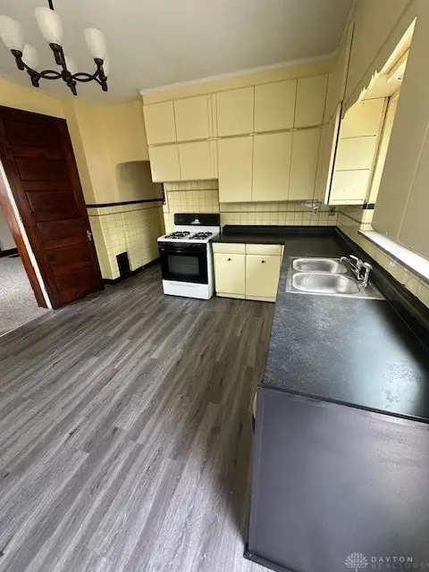 324 & 328 Warren Street #324, Dayton, OH 45402 - Image #3