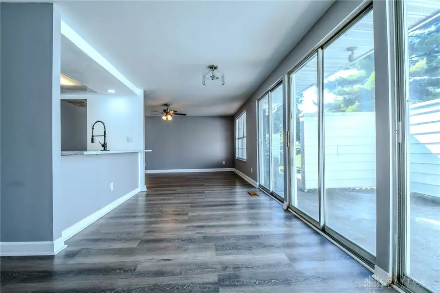 5637 Troy Villa Boulevard, Huber Heights, OH 45424 - Image #2