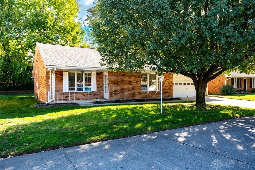 6724 Willow Creek Drive, Dayton, OH 45424 - Image #1