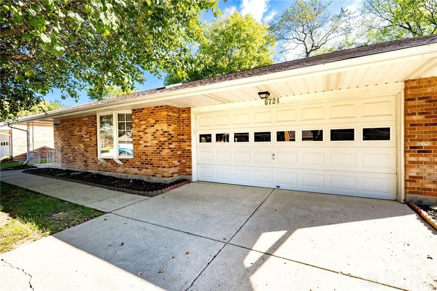 6724 Willow Creek Drive, Dayton, OH 45424 - Image #3