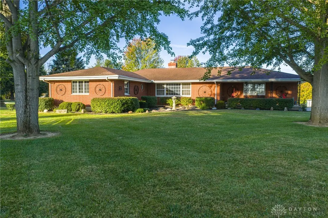 4001 E Social Row Road, Sugarcreek, OH 45068 - #1