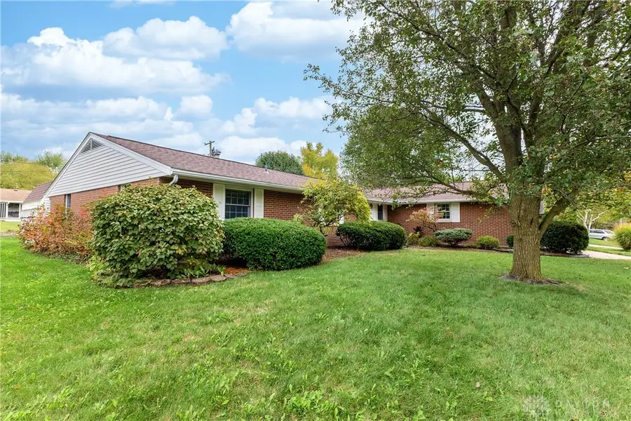 6624 Stranwood Drive, Englewood, OH 45322 - Image #2
