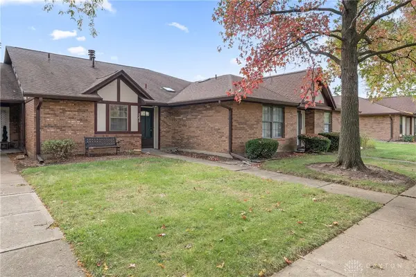 565 Pine Needles Drive, Centerville, OH 45458