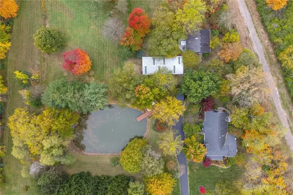 945 S Nixon Camp Road, Oregonia, OH 45054