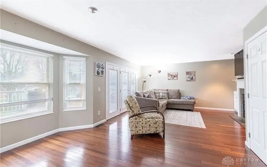 270 Sycamore Springs Drive, Springboro, OH 45066 - Image #3