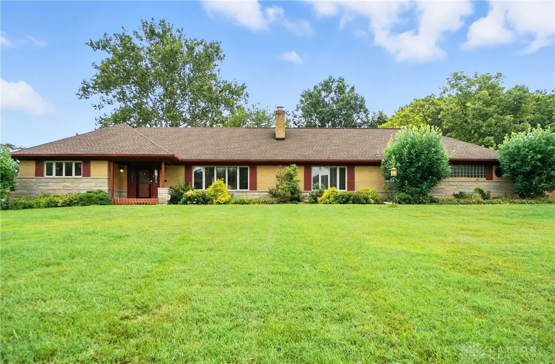 1398 Colonial Drive, Covedale, OH 45238 - Image #1