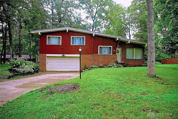 1359 Fudge Drive, Beavercreek, OH 45434