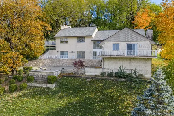 1952 Tait Circle Road, Dayton, OH 45429