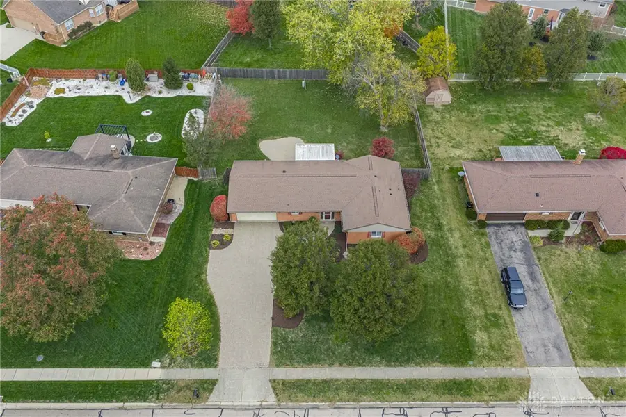 1565 Silverlake Drive, Dayton, OH 45458 - Image #2