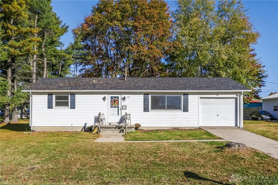 102 Dorothy Lane, New Vienna, OH 45159 - #1