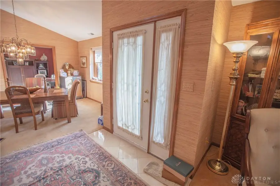 7035 Bluffs Drive, Washington Township, OH 45459 - Image #3