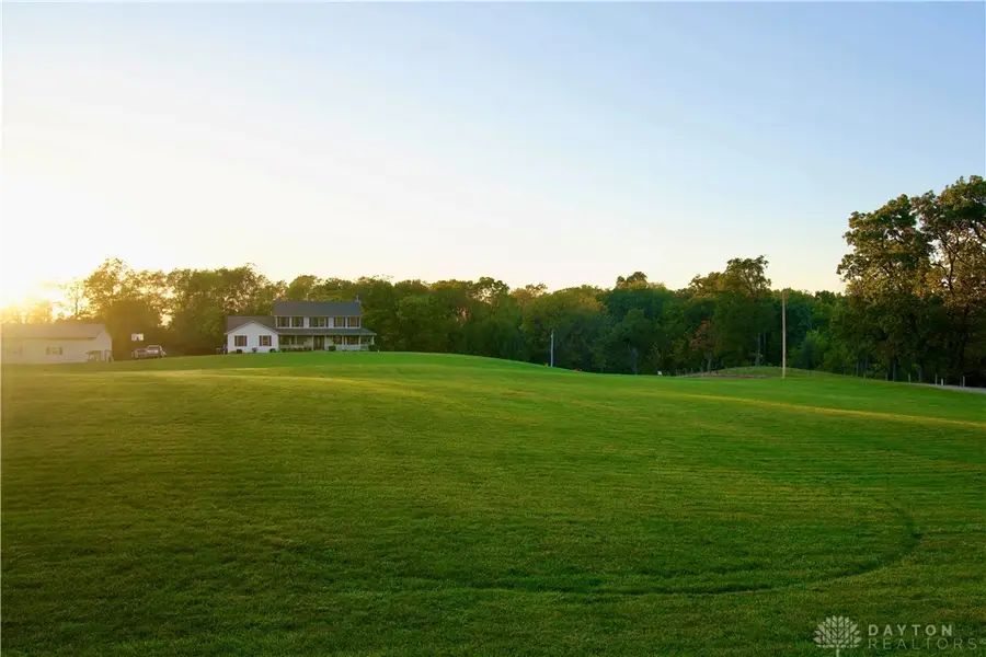 6421 Moorefield Road, Springfield, OH 45502 - Image #2