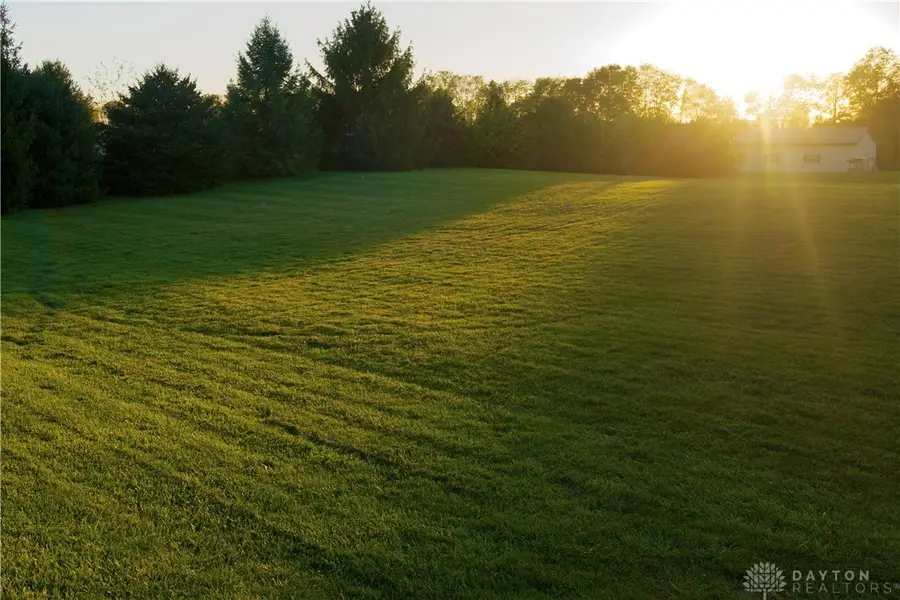 6421 Moorefield Road, Springfield, OH 45502 - Image #3