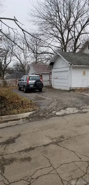 819 Princeton Drive, Dayton, OH 45406 - Image #2