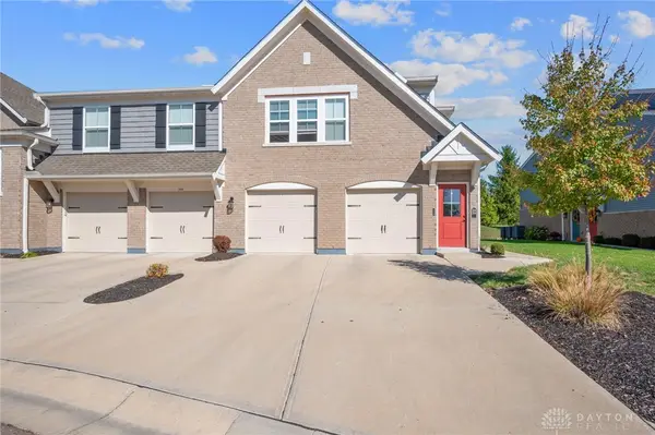 108 Old Pond Road, Springboro, OH 45066