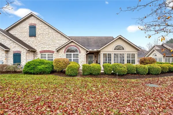 2042 Wentworth Village Drive, Bellbrook, OH 45305