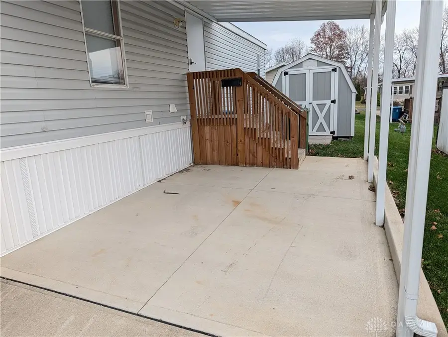 1042 Apple Blossom Ln, Sidney, OH 45365 - Image #2