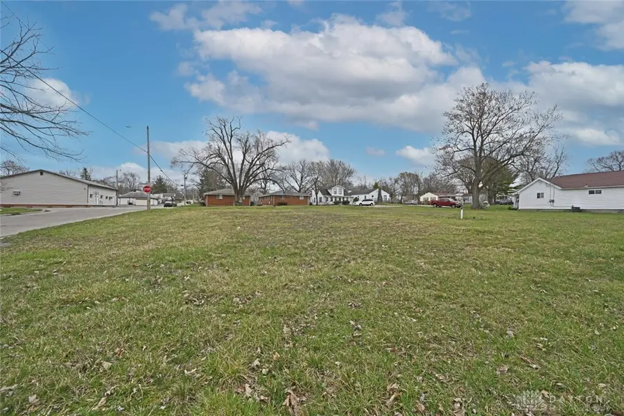 1807 Montgomery Avenue, Fairborn, OH 45324 - #2