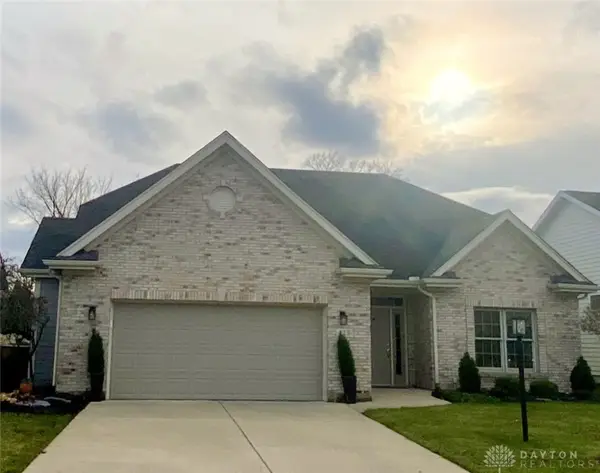 125 Cobblestone Lane, Springboro, OH 45066