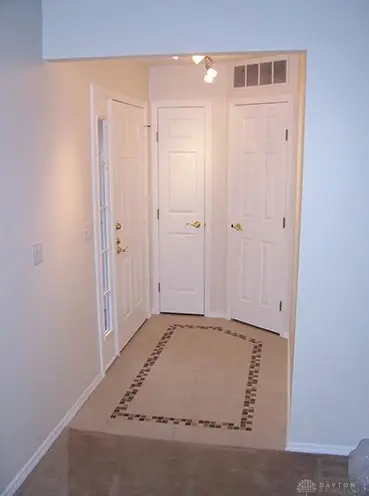 466 Meadowview Court, Vandalia, OH 45377 - Image #2