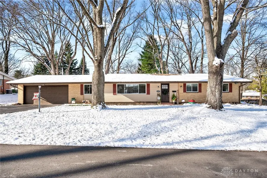 2317 Barnett Drive, Bellbrook, OH 45305 - Image #3